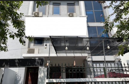 CHO THUÊ MBKD NHÀ HÀNG ĂN UỐNG, SPA...PHỐ NGUYỄN XIỂN 172M2, 4 TẦNG, MT 12M, 45 TRIỆU
